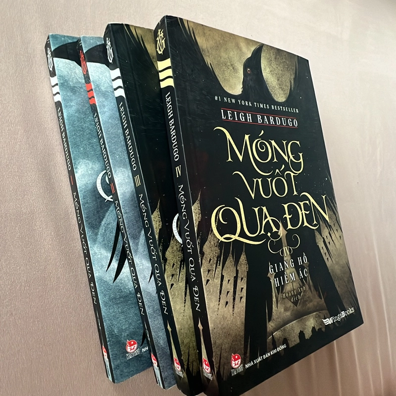 Combo (4 cuốn) Móng Vuốt Quạ Đen  304145