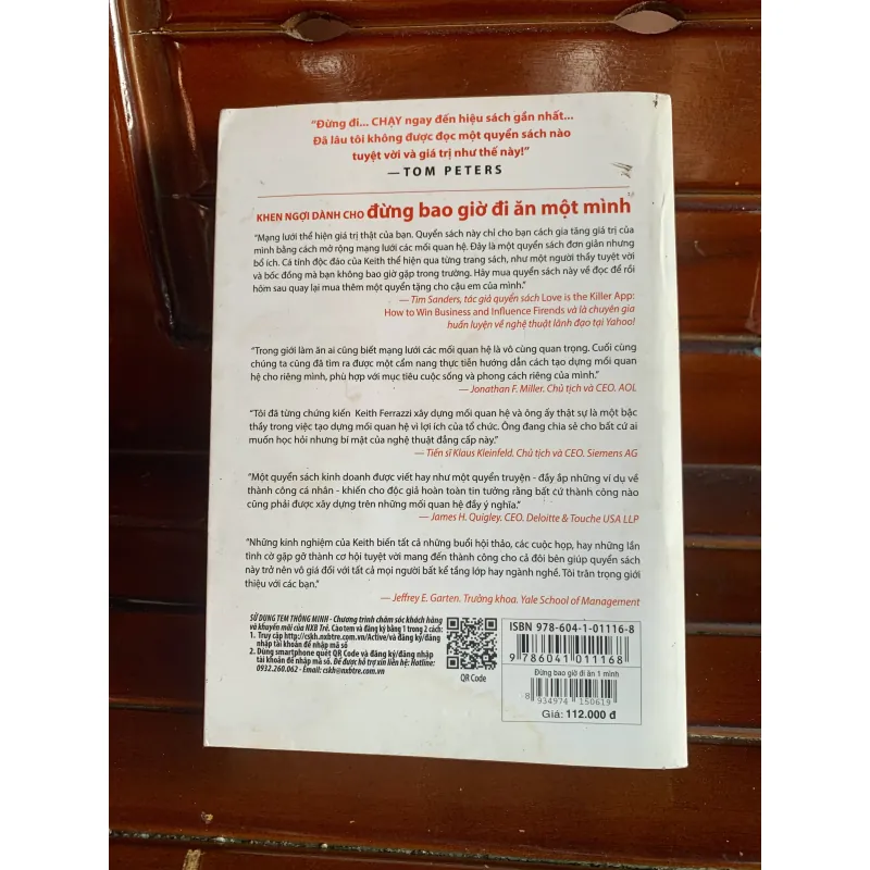 Đừng bao giờ đi ăn một mình 1000988