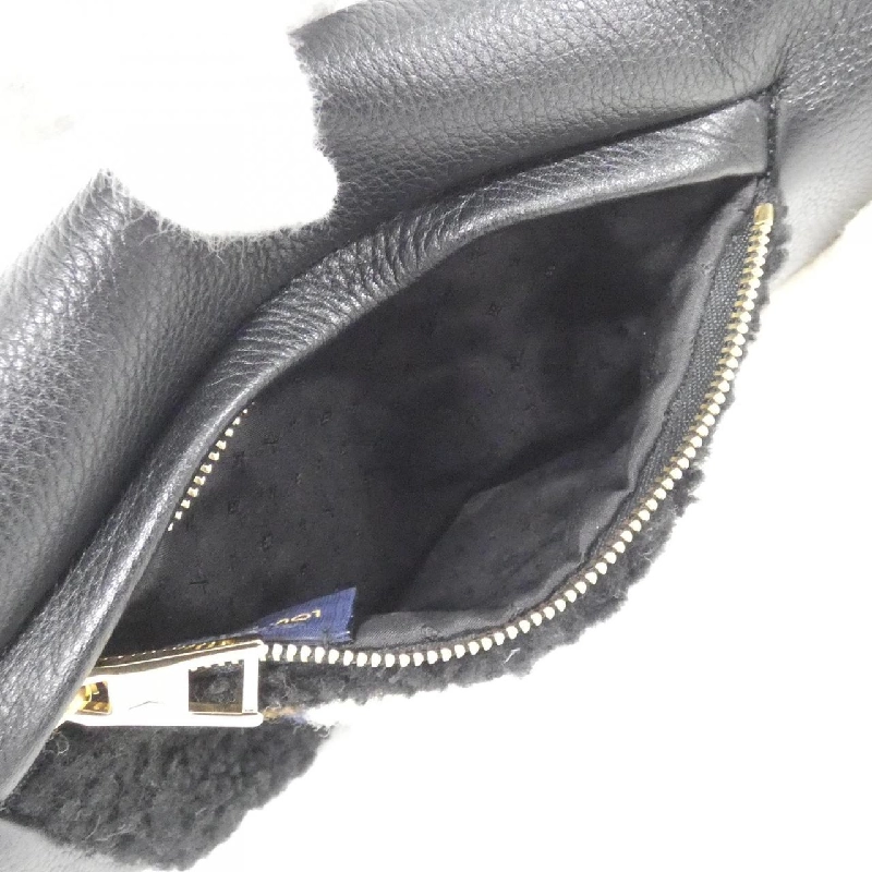 Túi xách vai Louis Vuitton Mansion Mouton Teddy M76564 612934