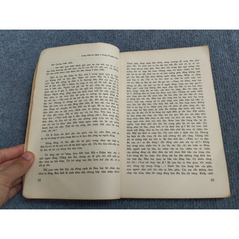 TRUYỆN KÝ CÁCH MẠNG MIỀN NAM 517616