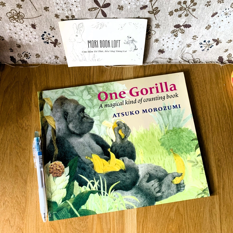 Sách tranh One Gorilla: A Counting Book, Used, Sách tập đếm tiếng anh cho bé 446661
