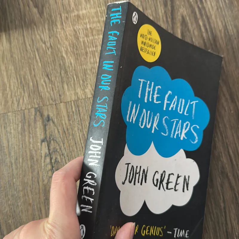 Tiểu thuyết tiếng Anh: The Fault In Our Stars 971127