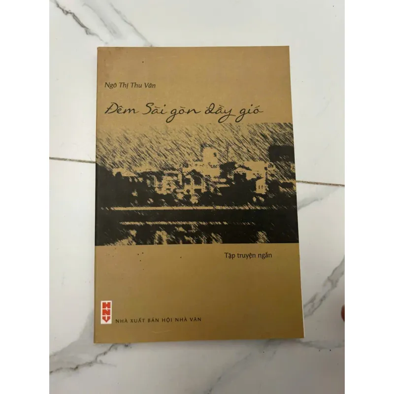 Đêm Sài Gòn đầy gió - Ngô Thị Thu Vân 658828