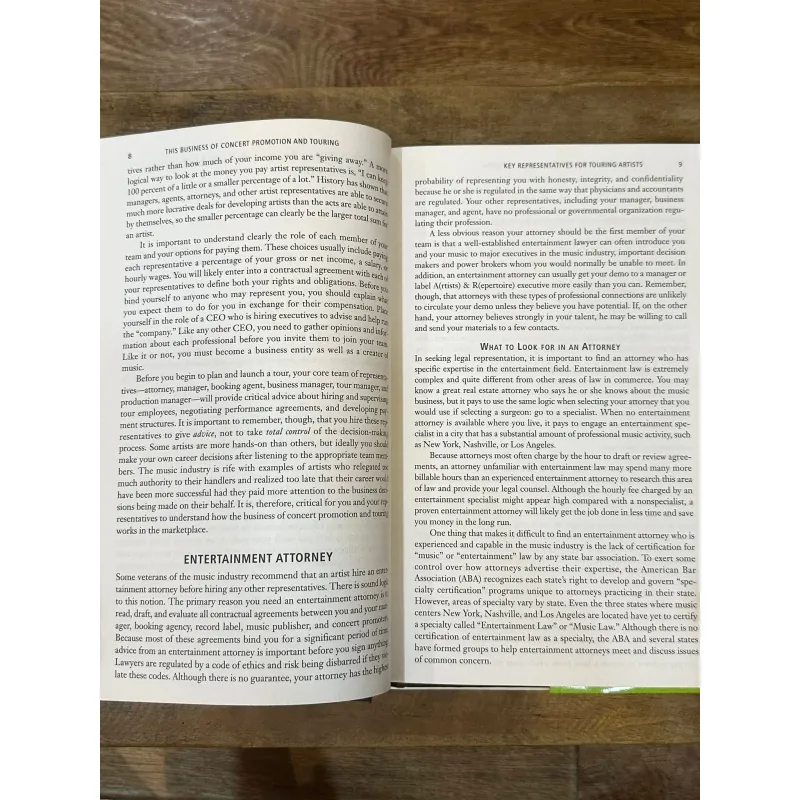 This Business of Concert Promotion and Touring - Clifford A. Bloom 730841