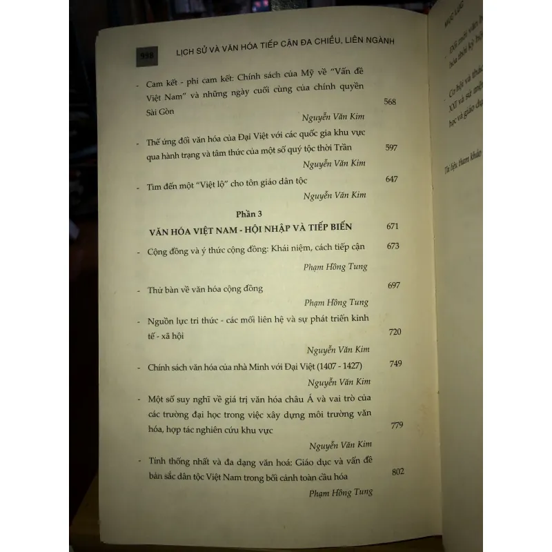 Lịch sử và văn hoá - Tiếp cận đa chiều, liên ngành - Nguyễn Văn Kim - Phạm Hồng Tung 755950