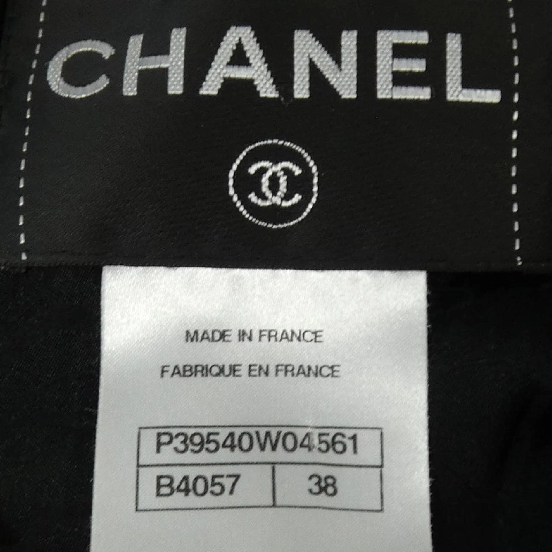 Chanel CHANEL P39540W04561 Áo khoác 630044