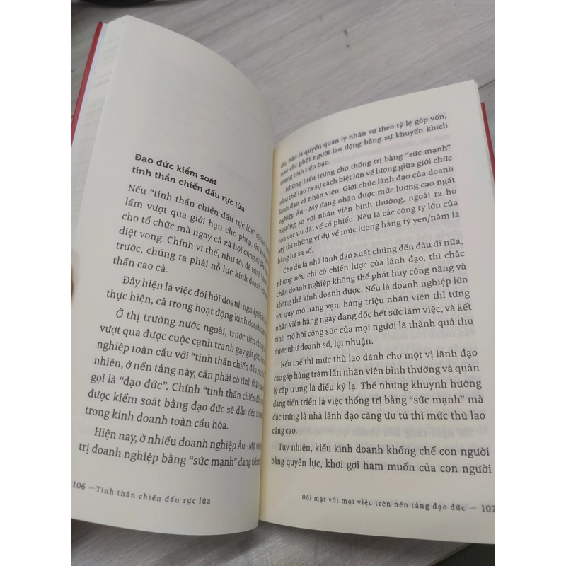Tinh thần chiến đấu rực lửa (Sách mới)  301001