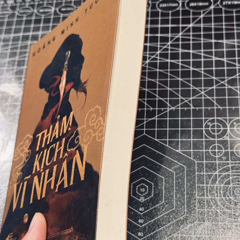 Thảm kịch vĩ nhân 693495