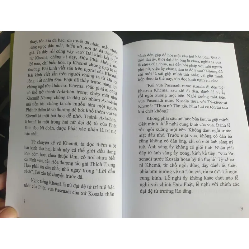 Sách Thánh nữ Tỳ-kheo-nị Khemà 694442