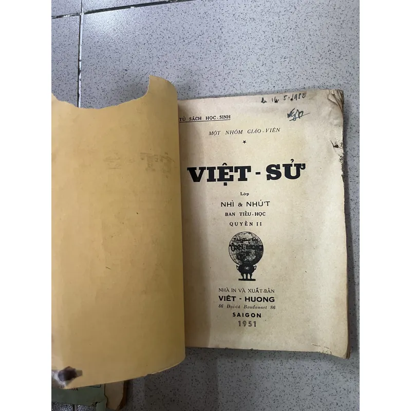 VIỆT SỬ LỚP NHÌ & NHỨT ( 2 tập) 708712