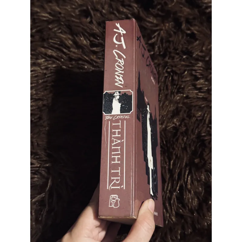Thành trì - A.J. Cronin 758038