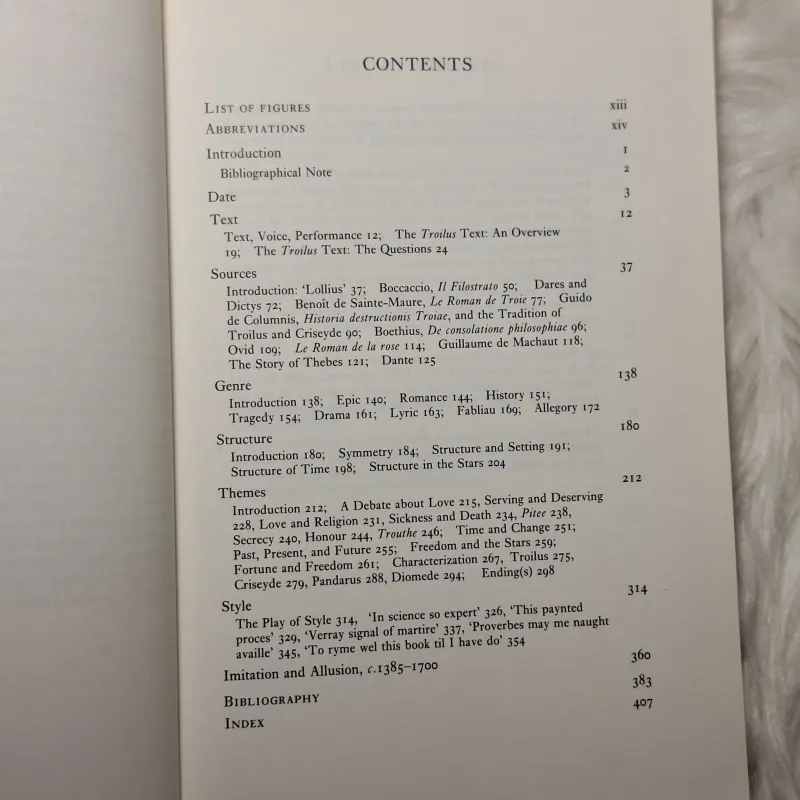 Oxford Guides to Chaucer: Troilus and Criseyde 783241