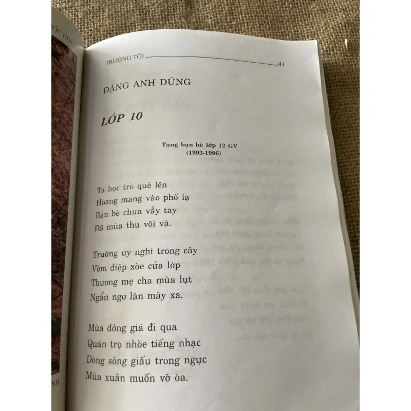 quốc học trường tôi - thơ nhạc hoạ , NXB THUẬN HOÁ 1996  796850