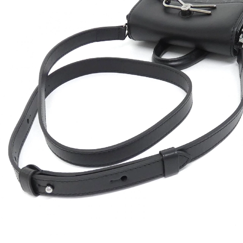 Túi đeo vai Louis Vuitton Monogram Eclipse Nano Steamer M82774 609513