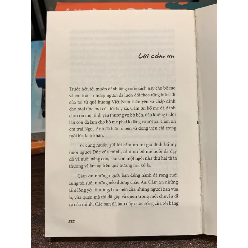 Dưới nắng trời Châu Âu – Hoàng Yến Anh 571462