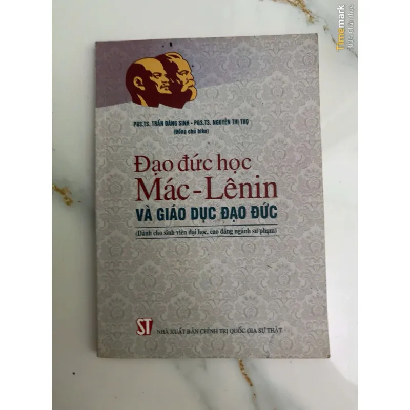 Sách luật cần pass 925764