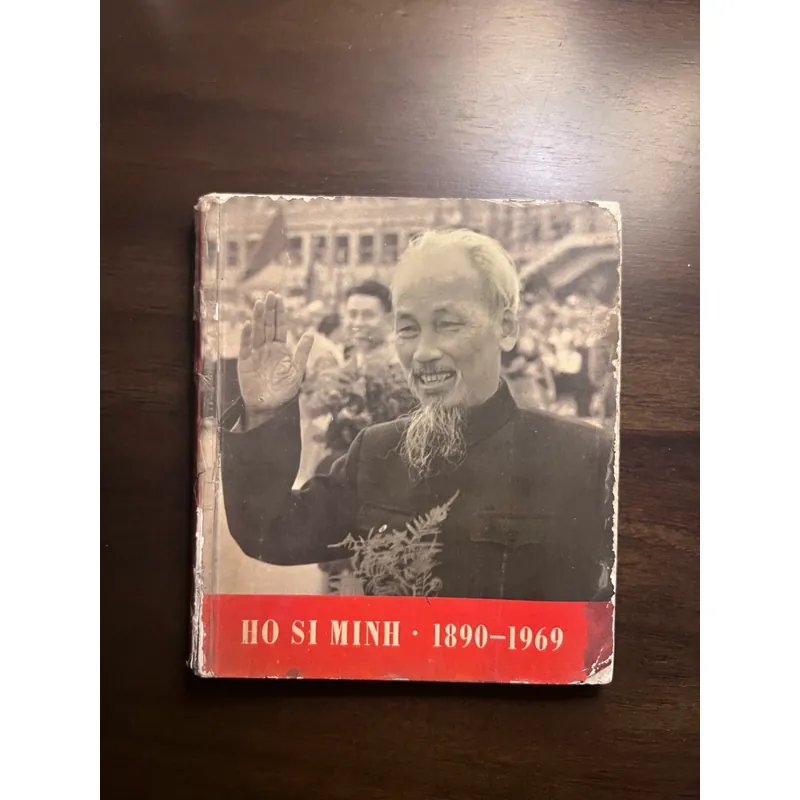 Sách ảnh: Hồ Chí Minh 590794