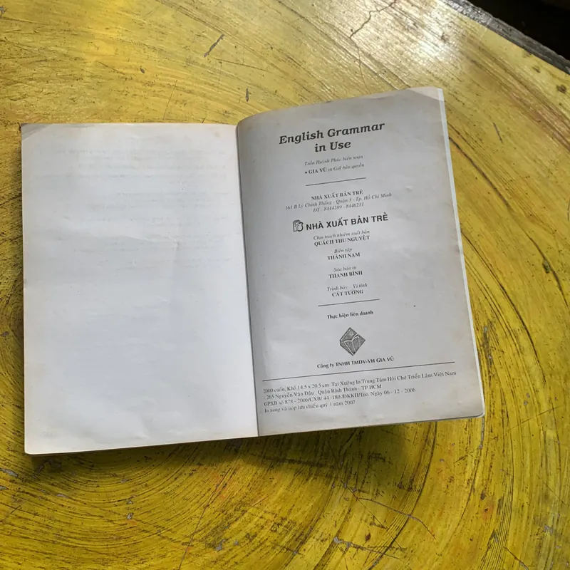 COMBO TỰ HỌC 2.000 TỪ VỰNG TIẾNG ANH THEO CHỦ ĐỀ & ENGLISH GRAMMAR IN USE 130 bài ngữ pháp 739488