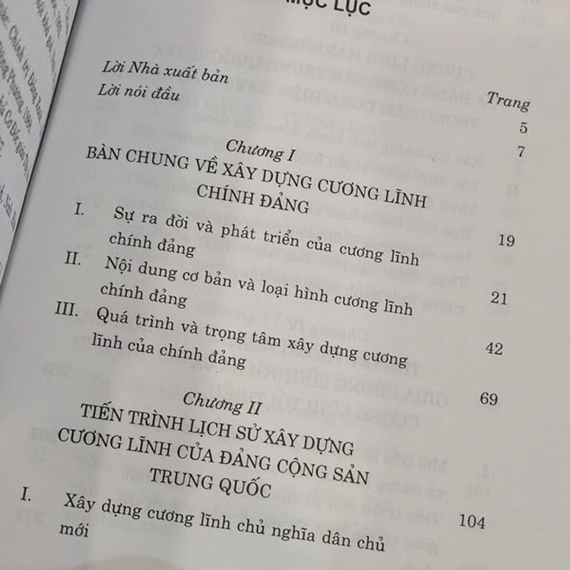 Nghiên cứu xây dựng cương lĩnh Đảng Cộng Sản Trung Quốc (Bìa cứng) 463085
