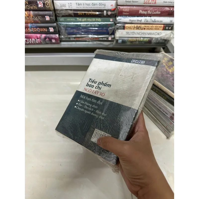 Tiểu phẩm báo chí Ngô Tất Tố (Bìa cứng) 563423