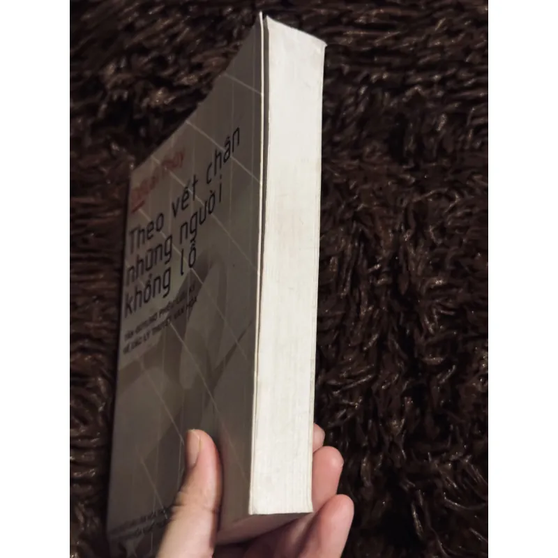 Theo vết chân những người khổng lồ 763364