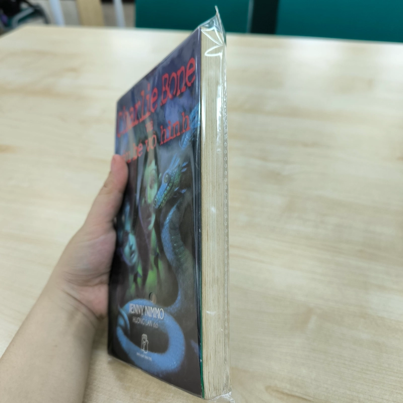 Charlie Bone Và Cậu Bé Vô Hình (Tập 3) - Jenny Nimmo 475901