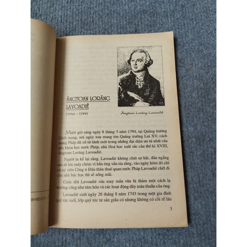 TRUYỆN KỂ CÁC NHÀ BÁC HỌC HOÁ HỌC 717932