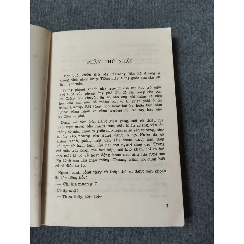 VĂN XUÔI LÃNG MẠN VIỆT NAM (1930 - 1945) TẬP HAI 729246