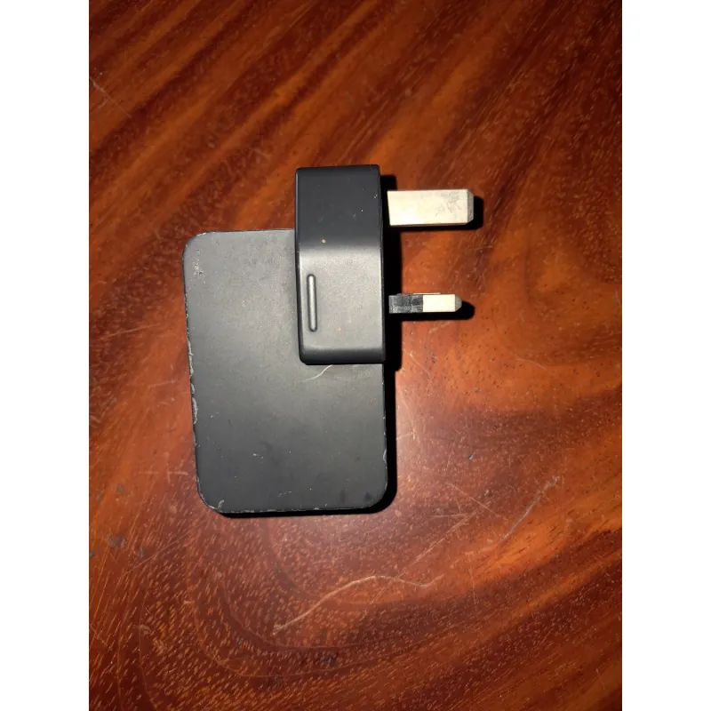 Củ sạc ba chân 790893