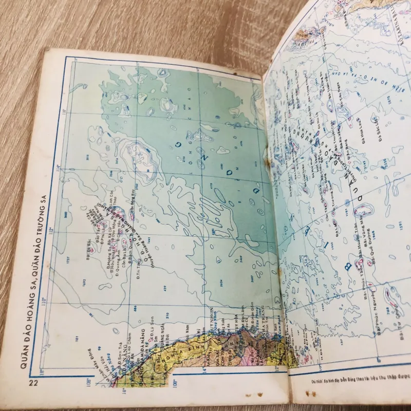 TẬP BẢN ĐỒ VIỆT NAM HÀNH CHÍNH VÀ HÌNH THỂ 929088