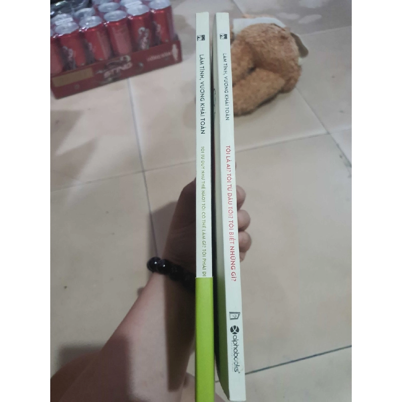 Là ai từ đâu đến biết những gì ? 910428