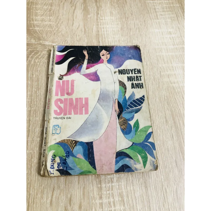 NỮ SINH ( Nguyễn Nhật Ánh) 928942