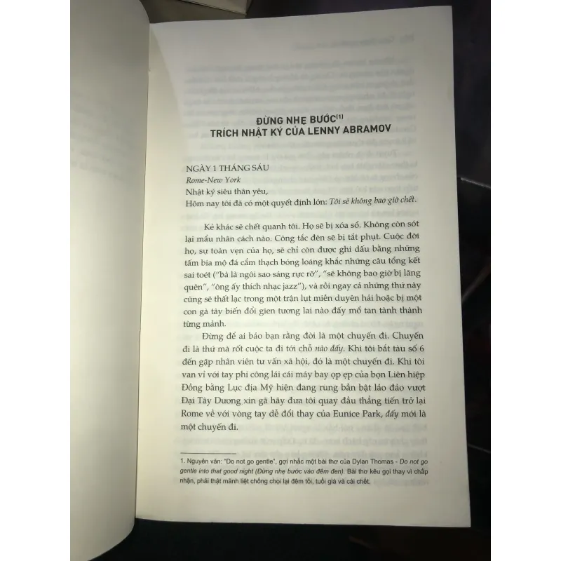 Chuyện tình đích thực siêu buồn - Gary Shteyngart 1020934