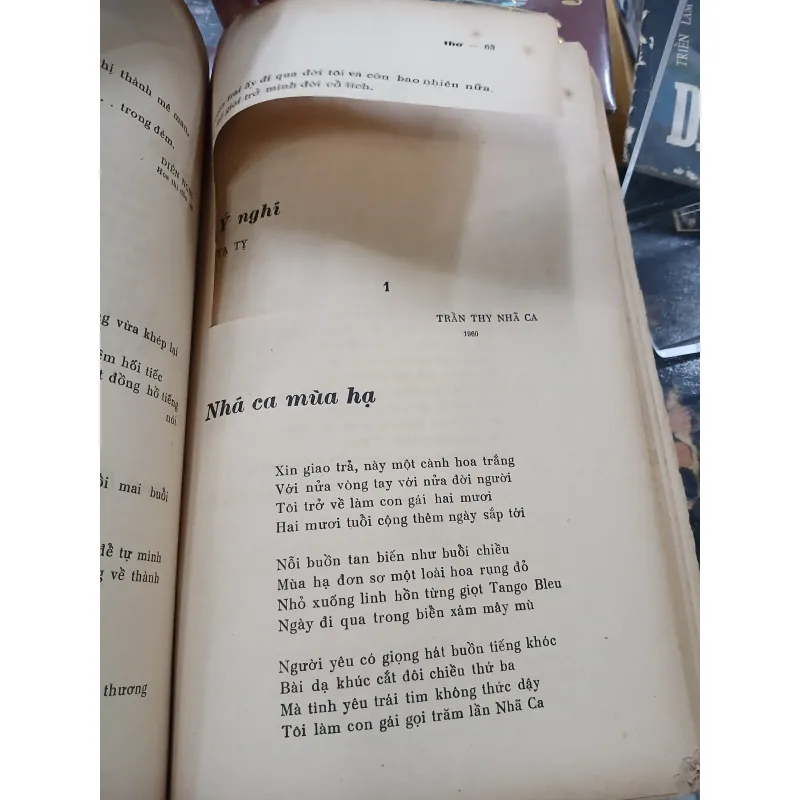 TẠP CHÍ HIỆN ĐẠI THÁNG MƯỜI HAI -1960 SỐ 9

 473616