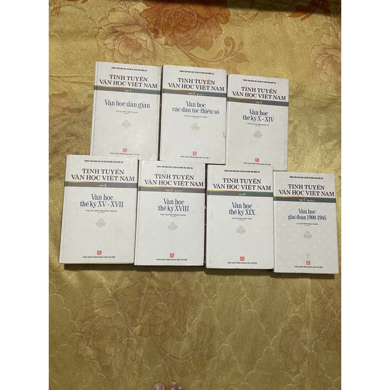 TINH TUYỂN VĂN HỌC VIỆT NAM 7 CUỐN 733894