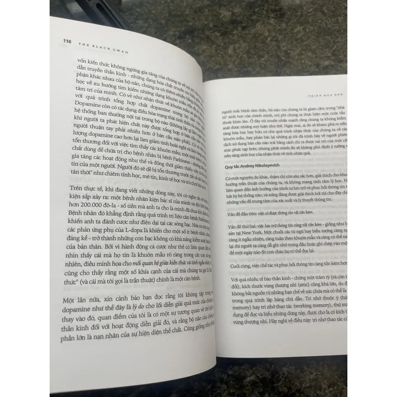 Thiên nga đen Nassim Nicholas Taleb 713215