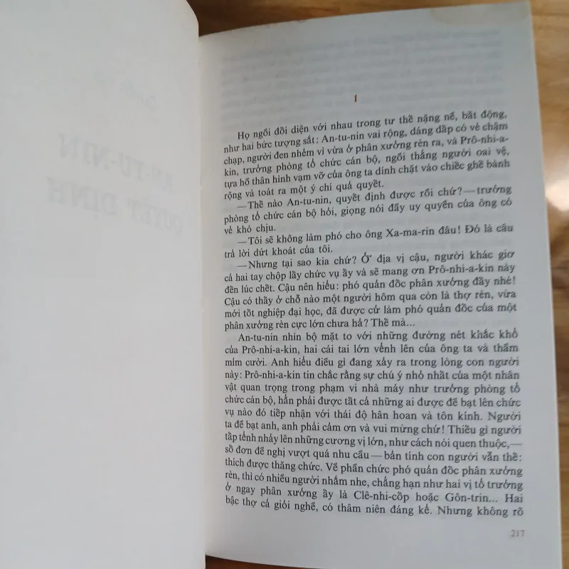 Trường Đào Tạo Bộ Trưởng (Tiểu Thuyết Bộ Ba) Nxb Cầu Vồng - Mi-kha-in Cô-lê-xnhi-cốp 799318