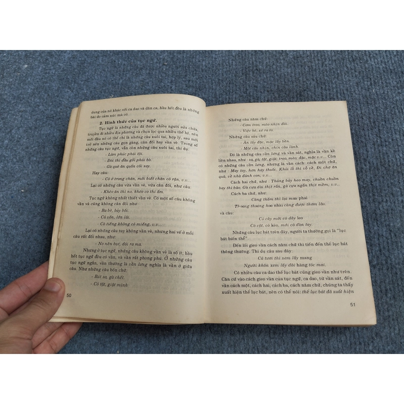 TỤC NGỮ CA DAO DÂN CA VIỆT NAM - VŨ NGỌC PHAN 465965