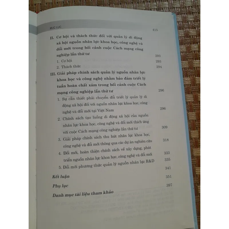 DI ĐỘNG XÃ HỘI CỦA NGUỒN LỰC KHOA HỌC... 778361