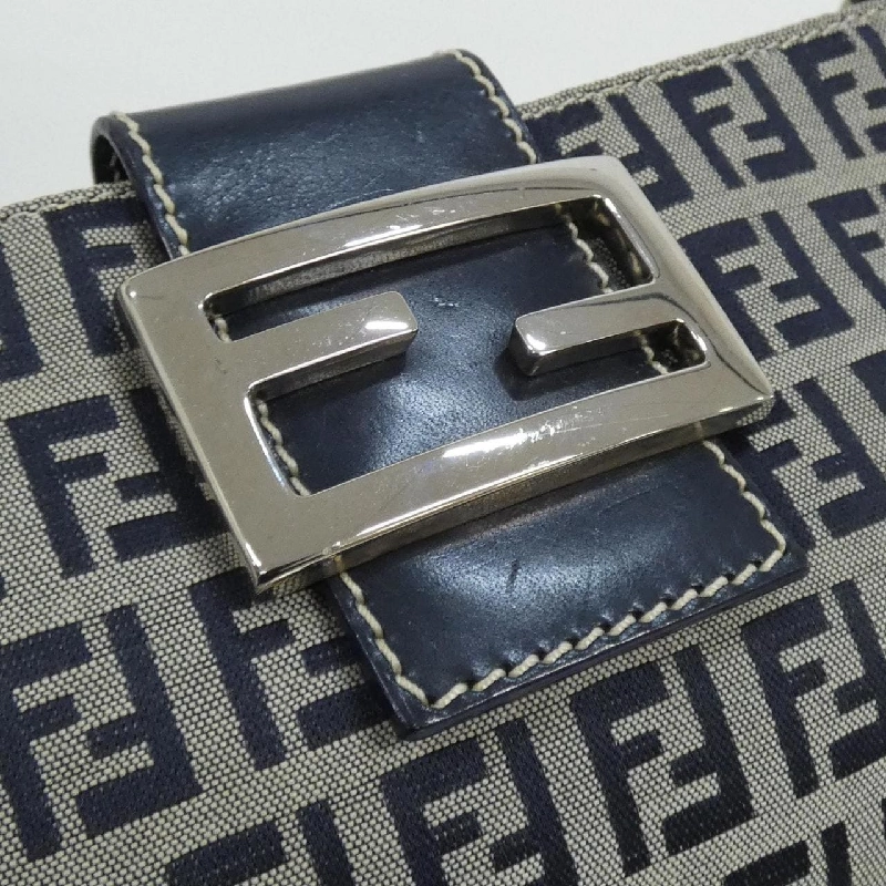 Fendi 26766 Túi đeo vai - Hàng hiệu Chính hãng 764246