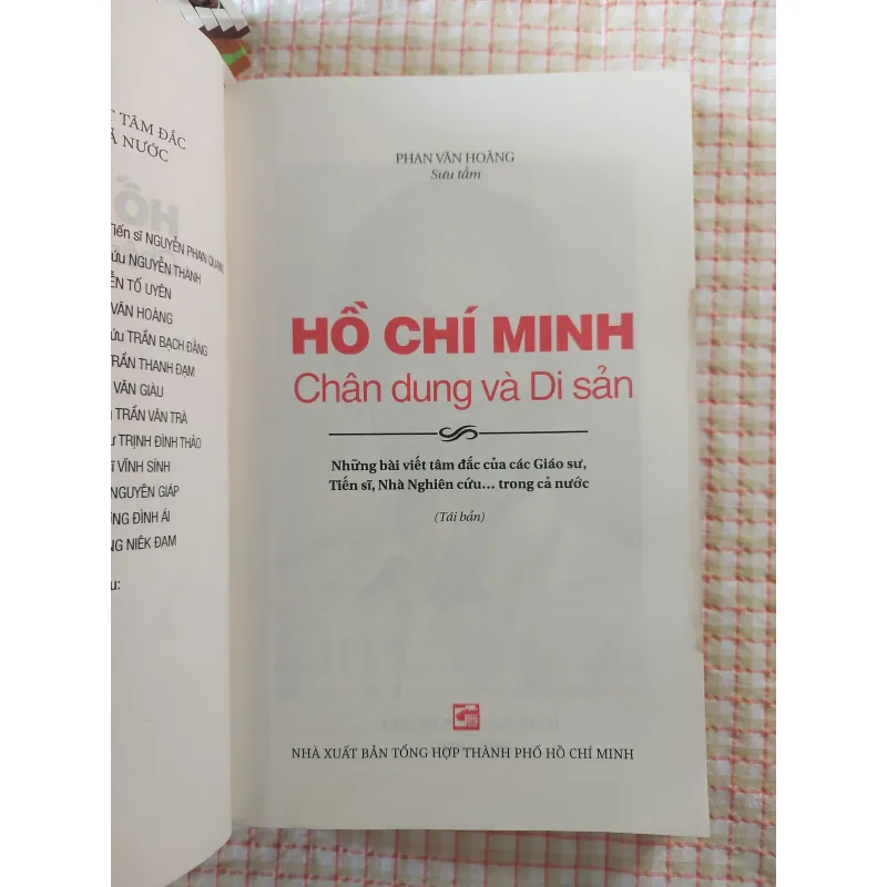 HỒ CHÍ MINH - CHÂN DUNG VÀ DI SẢN • Sách Nhà Nước Đặt Hàng (không có giá bìa) 751377
