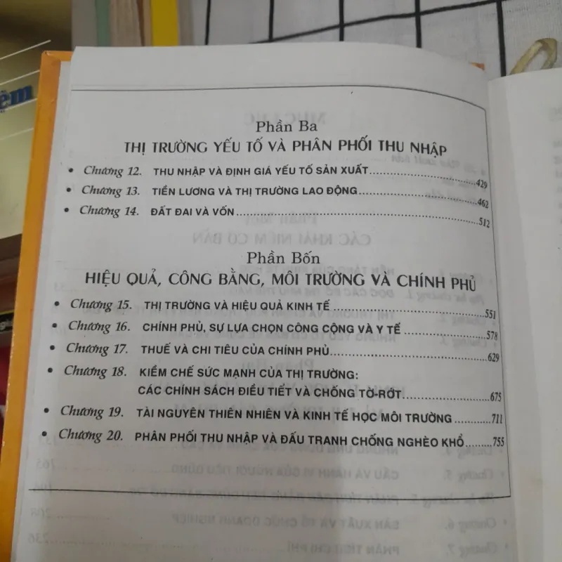 Sách dịch KINH TẾ HỌC tập 1. Tg. PAUL SAMUELSON- NORDHALLS.  569980