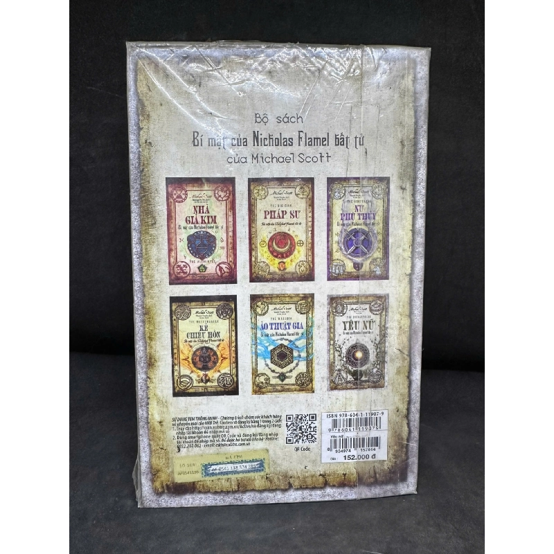 [Phiên Chợ Sách Cũ] Yêu Nữ - Bí Mật Của Nicholas Flamel Bất Tử - Michael Scott, 2018 S1809 SBM 925151