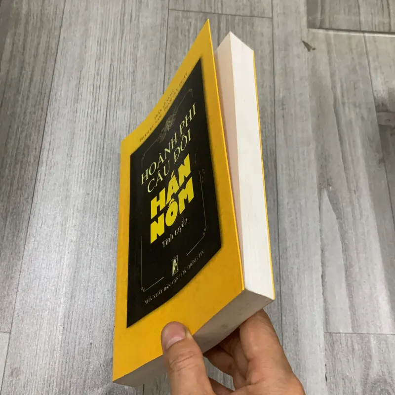 Hoành phi câu đối hán nôm tinh tuyển. Có chữ ký tặng của TG. 4a1 1012810