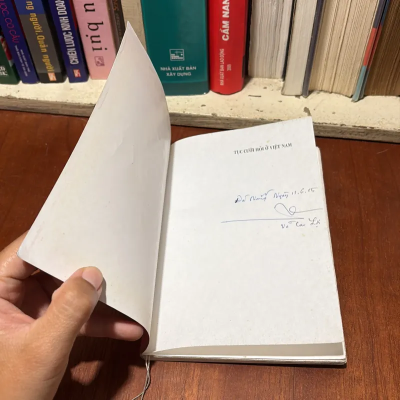 II Văn Hoá Việt: Tục Cưới Hỏi Ở Việt Nam - Bùi Xuân Mỹ, Phạm Minh Thảo - 2004 780158