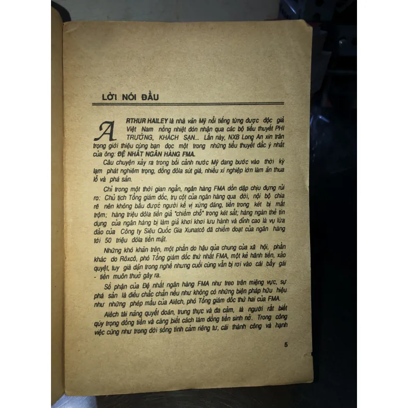 Đệ nhất ngân hàng FMA - A.Hailey 976364