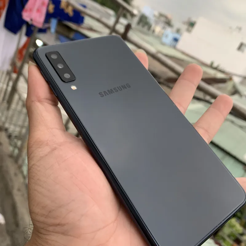 Samsung Galaxy A750 màu sáng bóng bẫy, ram 4GB/64Gb, 3 camera 24mpx, mạnh mượt, 2 sim 797272