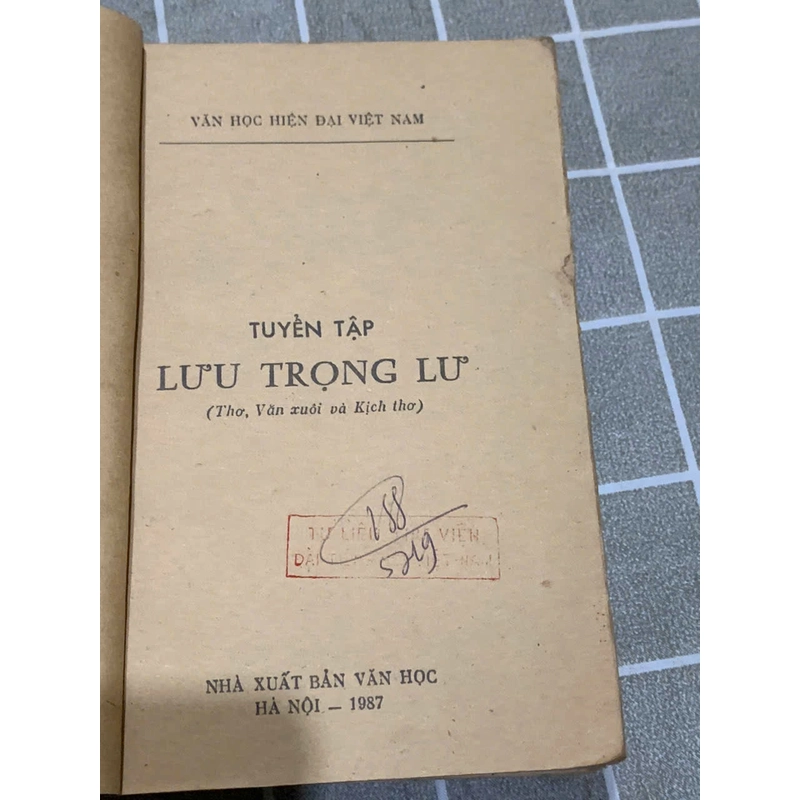 Tuyển tập Lưu Trọng Lư 545132