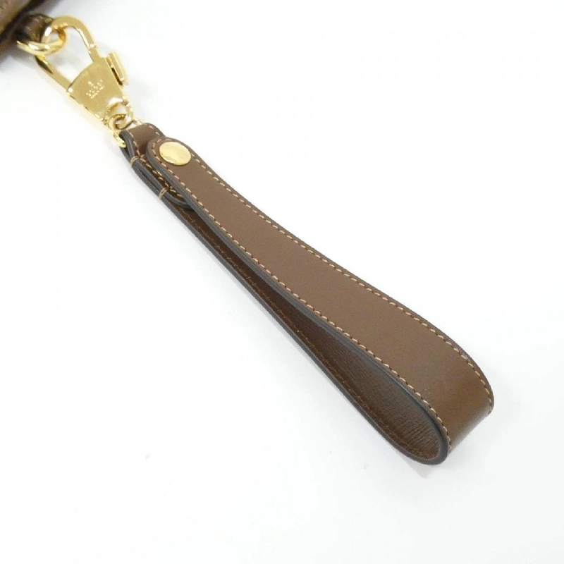 Túi xách INTERLOCKING G 672953 92TCG của Gucci 617582