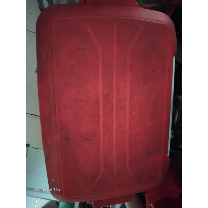 Thùng đá giữ lạnh. Khay làm bánh 472434